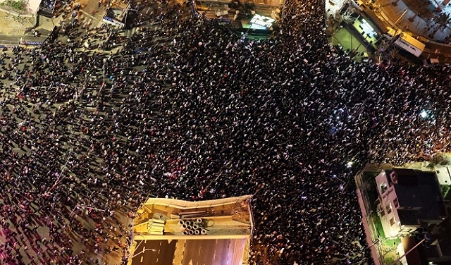 ضد حكومة نتنياهو: أكثر من 100 ألف متظاهر بتل أبيب والآلاف في حيفا والقدس وبئر السبع