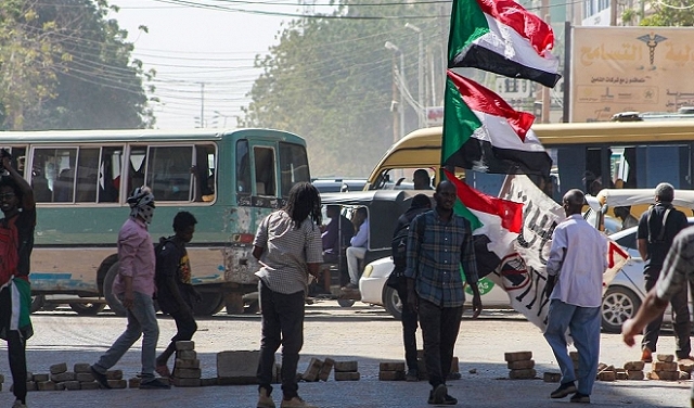 السودان: تفريق مظاهرات في الخرطوم معارِضة للاتفاق الإطاريّ