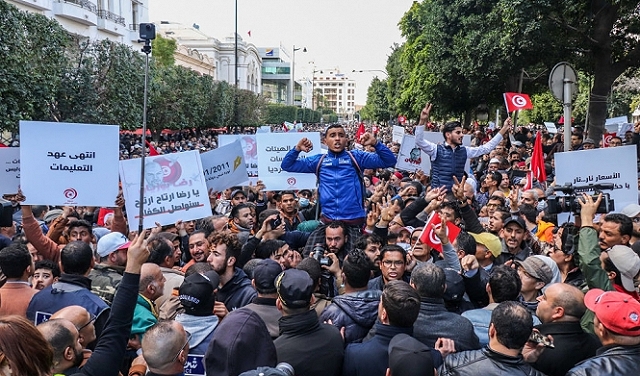 تونس منذ انقلاب سعيّد على الدستور حتى الانتخابات التشريعية