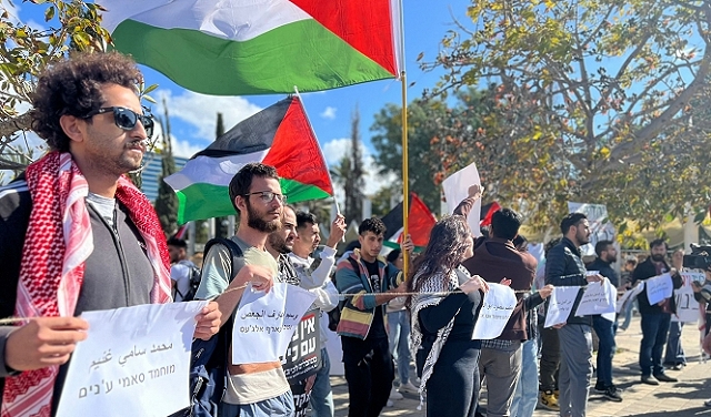 جامعة تل أبيب: وقفة ضد العدوان الإسرائيلي ومحاولة اعتداء يمينية على الطلاب العرب