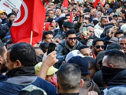 تونس وقيس سعيّد.. استقرار أم استمرار للأزمة؟