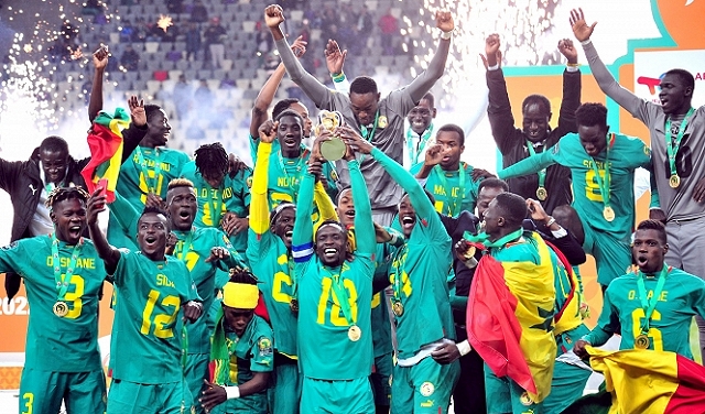 السنغال تتوج بكأس إفريقيا للاعبين المحليين بفوزها على الجزائر