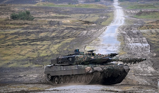 أوكرانيا ستتسلّم 100 دبابة 