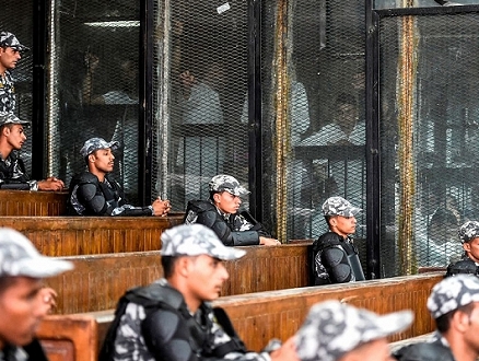 مصر: الحكم بإعدام شخص و11 آخرين بالسجن المؤبد بقضية "خلية داعش العمرانية"