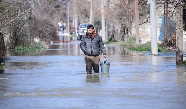 سورية: المياه تغمر قرية التلول جرّاء انهيار سدّ ترابيّ إثر الزلزال