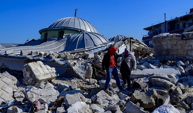عدد قتلى الزلزال في تركيا وسورية يتخطى 23 ألفا