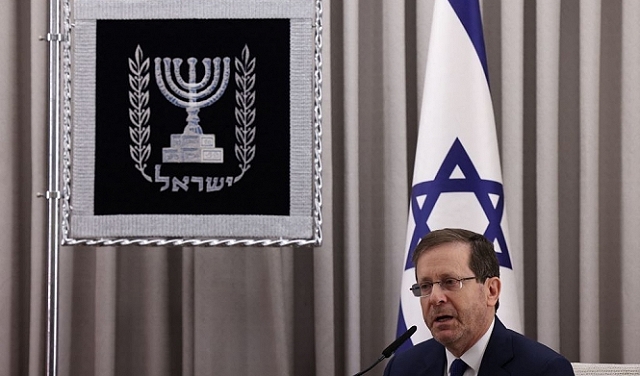 الرئيس الإسرائيلي يعرض مبادرة للتسوية ويطالب الحكومة بتعليق خطتها القضائية