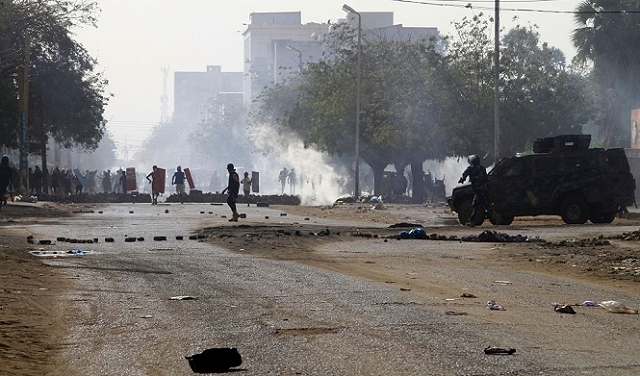 السودان: تفريق مظاهرات رافضة للتسوية السياسية