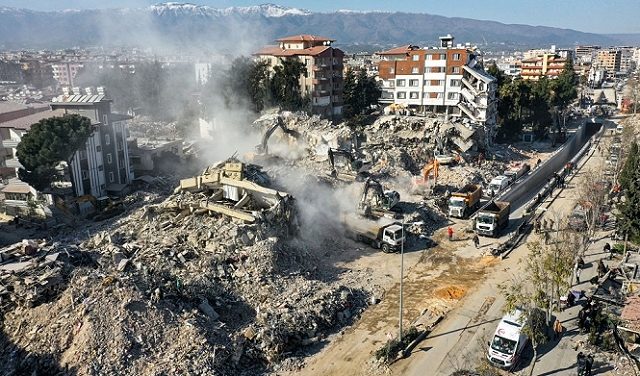 ارتفاع حصيلة قتلى الزلزال في تركيا وسورية إلى 46 ألفا