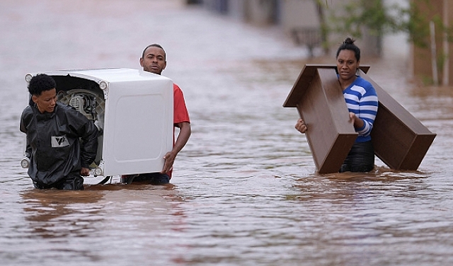  مصرع 36 شخصا جراء فيضانات بالبرازيل  