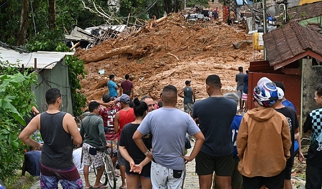 البرازيل: مصرع 40 شخصا جراء الفيضانات ولولا يتفقد المناطق المنكوبة