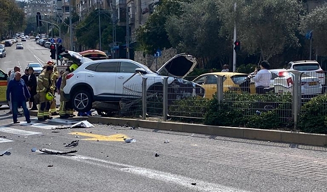 حيفا: 3 إصابات بينها حرجة بحادث طرق