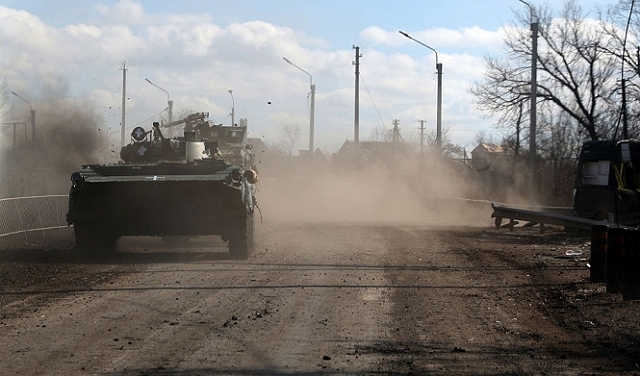 معركة بين الروس والأوكرانيين في باخموت