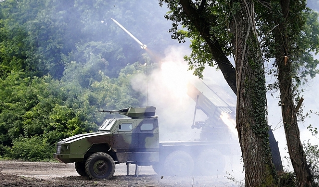 معارك ضارية في باخموت ولاتفيا تدعم إرسال طائرات إلى أوكرانيا