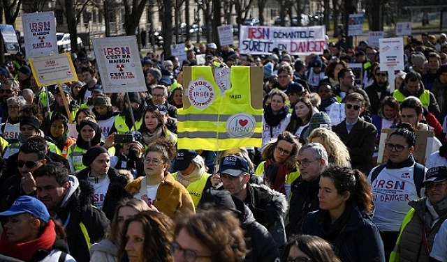 إصلاح نظام التقاعد في فرنسا: المظاهرات الجماهيرية ترافق المناقشات في مجلس الشيوخ