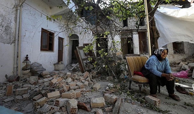 معاناة مضاعفة تعيشها النساء بعد الزلزال المدمّر