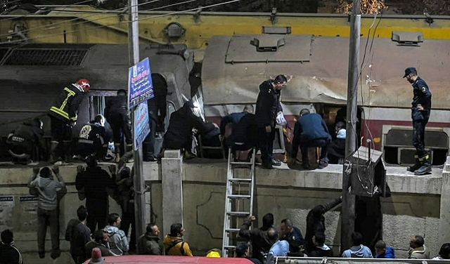 مصر: قتيلان وجريحان بعد خروج قطار عن السكة بالقليوبية