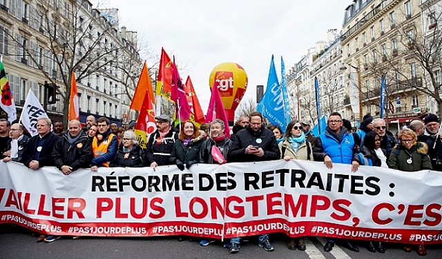 مجلس الشيوخ الفرنسي يوافق على خطة إصلاح المعاشات التقاعدية  