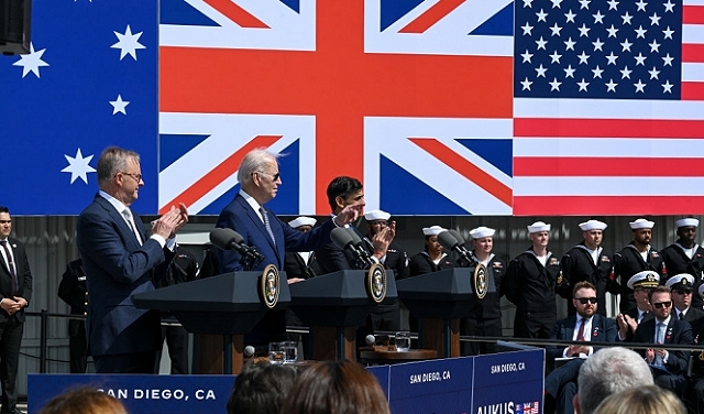 التعاون الأمريكي البريطاني الأسترالي بشأن الغواصات النووية