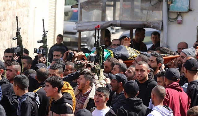 وتتهم السلطات الاحتلال بتصعيد الموقف وتهدده حماس والجهاد"قسط"