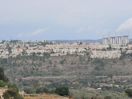 القدس: بلديّة الاحتلال تسرّع بناء حيّ استيطانيّ