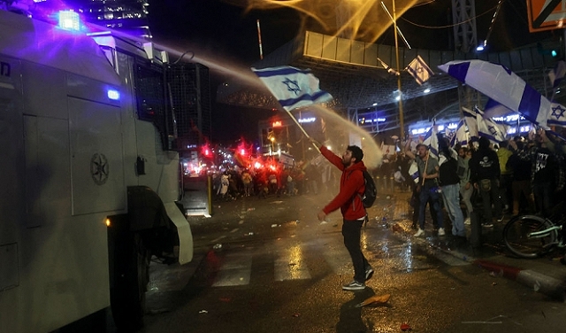 استمرار الاحتجاجات ضد حكومة نتنياهو: إصابات واعتقالات