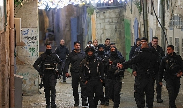 شرطة الاحتلال تطلب من المواطنين حمل السلاح في جميع العمليات