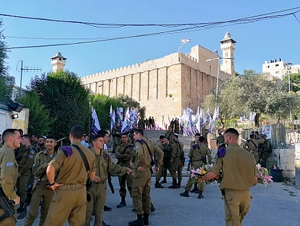 الاحتلال يغلق المسجد الإبراهيمي أمام الفلسطينيين