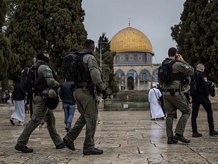 "مسبار" يرصد ادعاءات مضللة رافقت اقتحام قوات الاحتلال للمسجد الأقصى   