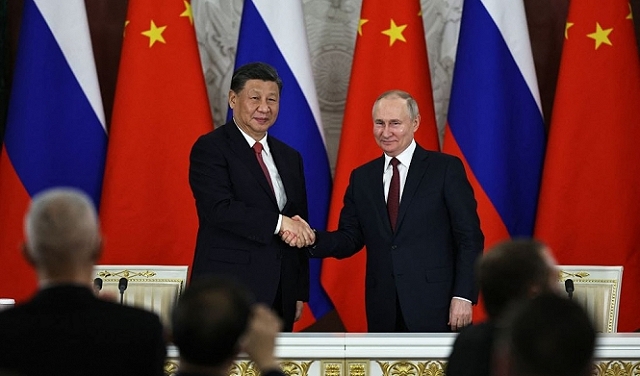 الصين تتعهد بعدم تصدير أسلحة إلى روسيا ... وأمريكا متشككة