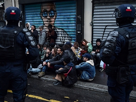 إقرار "إصلاح نظام التقاعد" في فرنسا والمعارضة تتعهد مواصلة الاحتجاج ضدّه