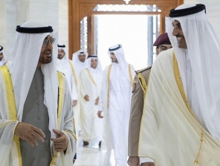 قطر والإمارات ستعيدان فتح السفارتين "في الأسابيع القادمة"