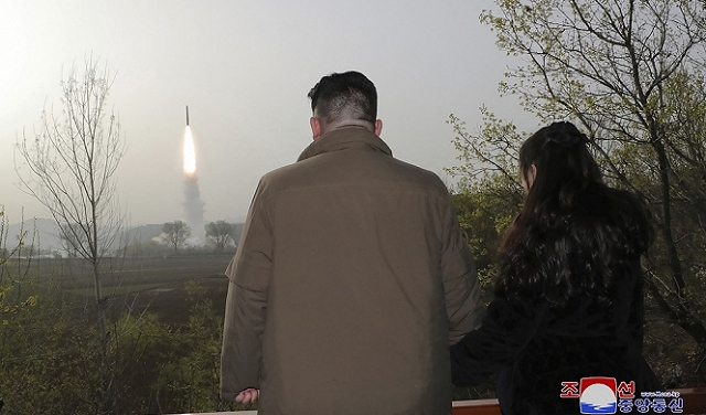 كوريا الشمالية تنجز أول قمر اصطناعي تجسسي  
