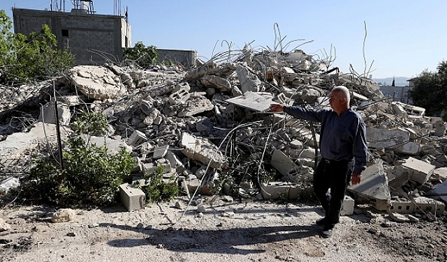 الاحتلال يهدم منزلين في الضفة الغربية ويبلغ عن وقف أعمال البناء في 11 منزلاً في وادي الأردن