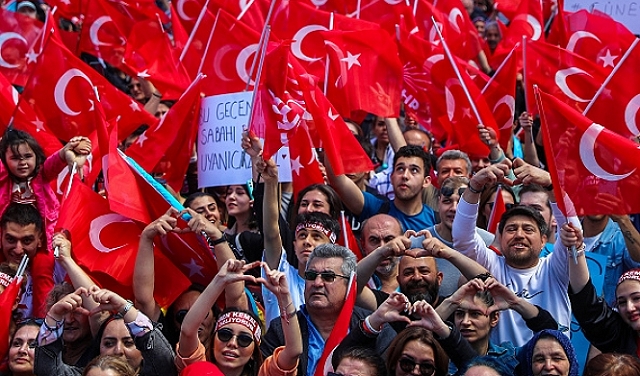 تركيا تنتخب رئيساً: منافسة شرسة بين أردوغان وأوغلو