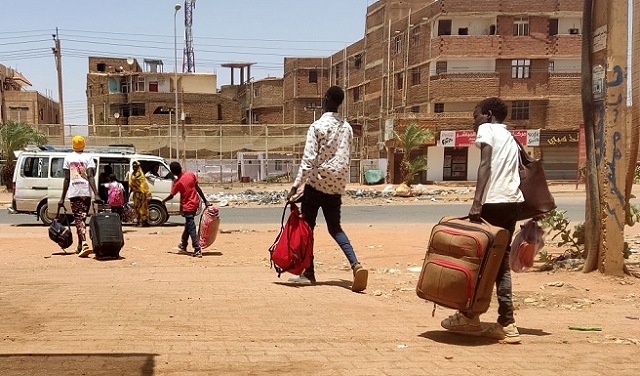 676 قتيلا وأكثر من 936 ألف نازح جرّاء الاشتباكات في السودان