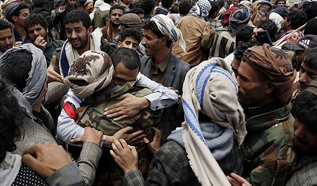 مسؤول يمني: تأجيل مفاوضات تبادل الأسرى مع الحوثيين