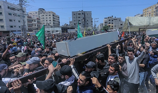 العدوان على غزة: 33 شهيدا و190 جريحا وتدمير مئات الشقق السكنية