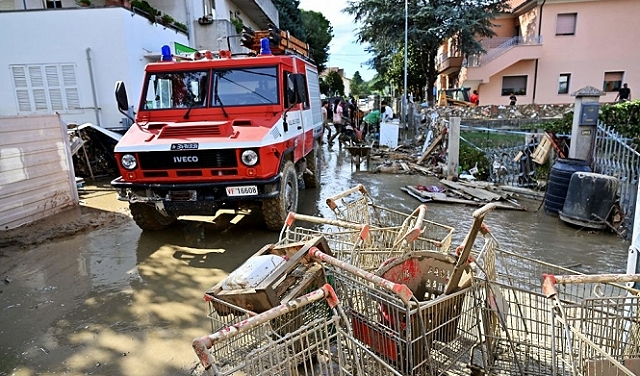 ارتفاع حصيلة ضحايا الفيضانات إلى 13 قتيلا في إيطاليا