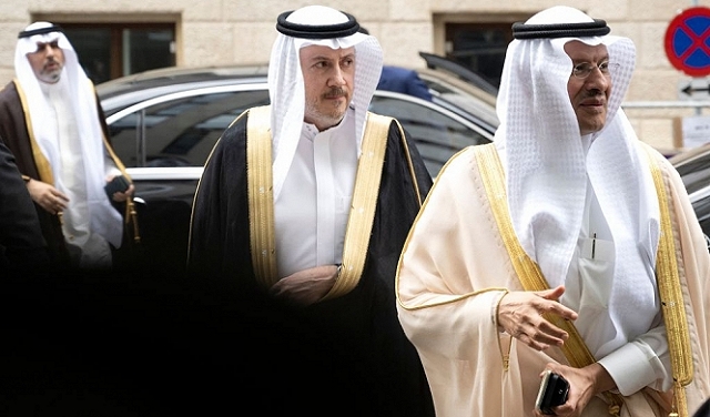 روسيا والسعودية تمددان خفض إنتاج النفط حتى نهاية 2024