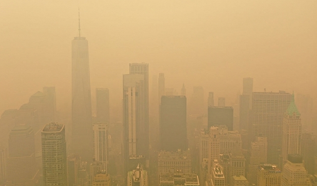 دخان حرائق الغابات في كندا يخنق نيويورك