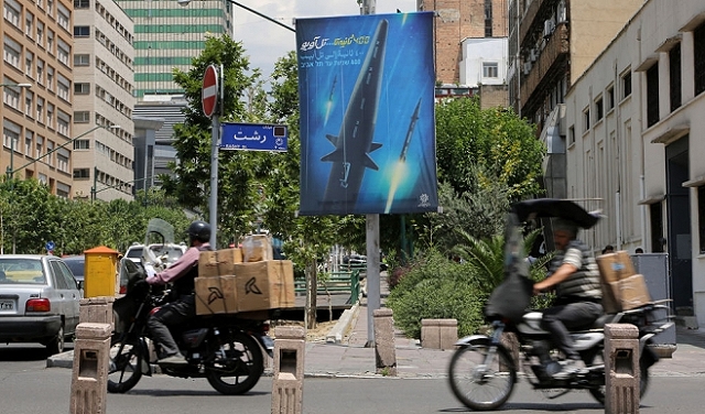 إيران تؤكد استمرار محادثاتها غير المباشرة مع واشنطن بوساطة عُمانية