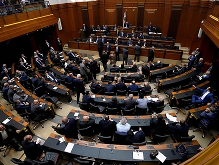 البرلمان اللبناني يفشل مجددا في انتخاب رئيس وسط انقسام سياسي حاد