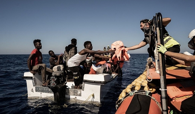 مصرع 59 شخصا على الأقل في غرق قارب مهاجرين قبالة اليونان