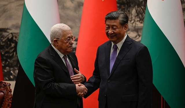 عباس يلتقي الرئيس الصيني: 