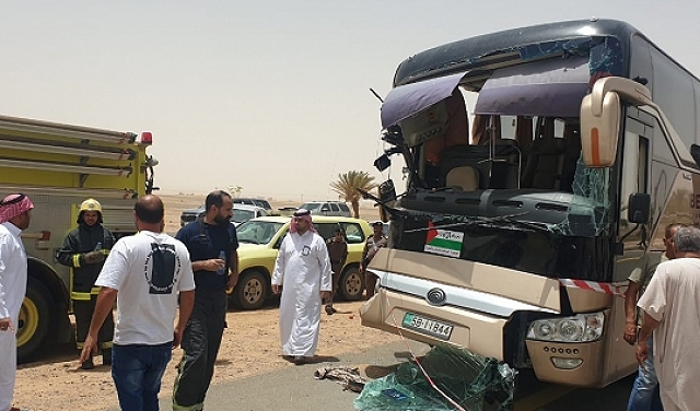 إصابات طفيفة إثر حادث سير لحافلة حجاج فلسطينية في السعودية