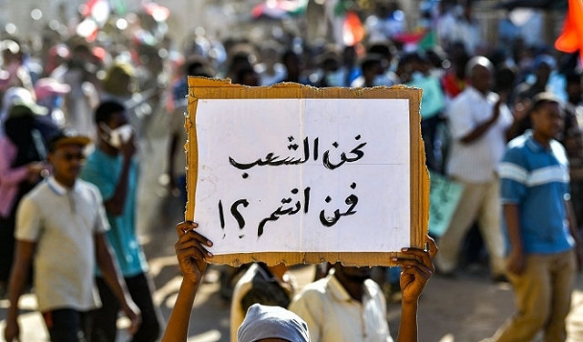 السودان: ارتفاع عدد القتلى المدنيين إلى 958 شخصا