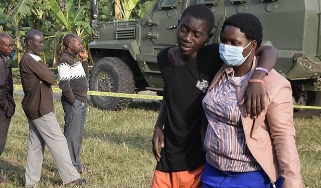 أوغندا: 41 قتيلا في هجوم مسلح على مدرسة