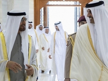 الإمارات وقطر تعيدان فتح سفارتيهما