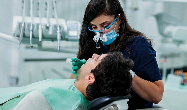 أطباء الأسنان العاملون في صندوق المرضى 